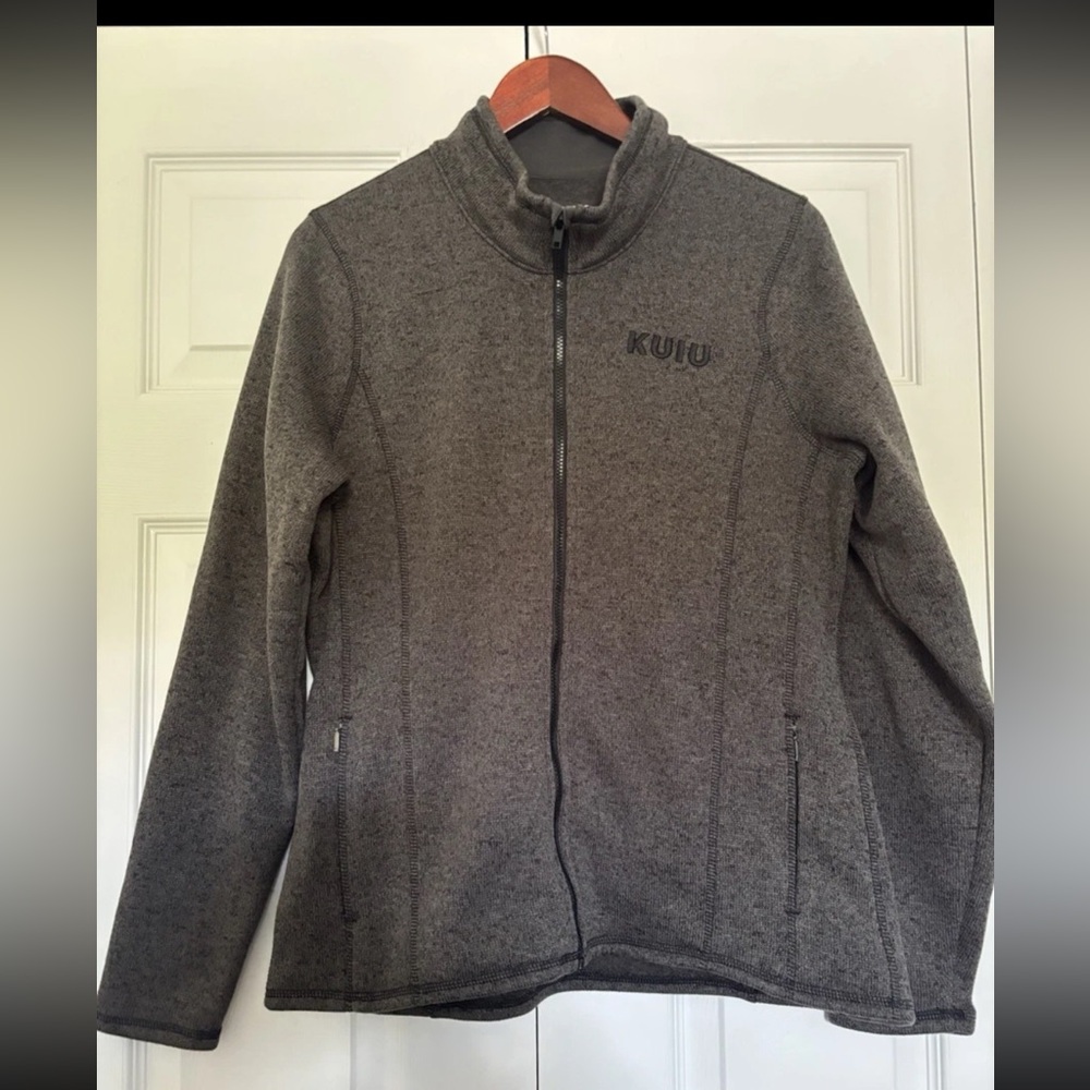 Kuiu base camp full zip gray